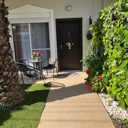 אתונה Elegant Glyfada Apartment-Private Garden-Near Metro מראה חיצוני תמונה