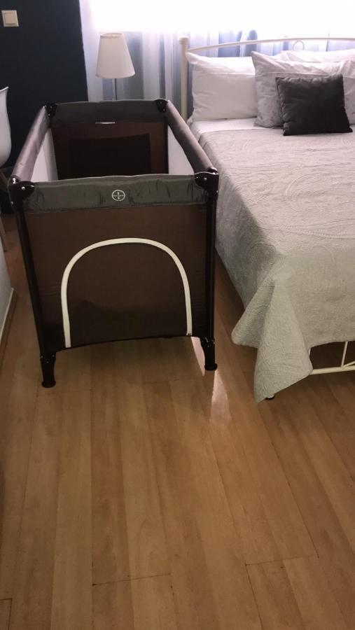 אתונה Elegant Glyfada Apartment-Private Garden-Near Metro מראה חיצוני תמונה