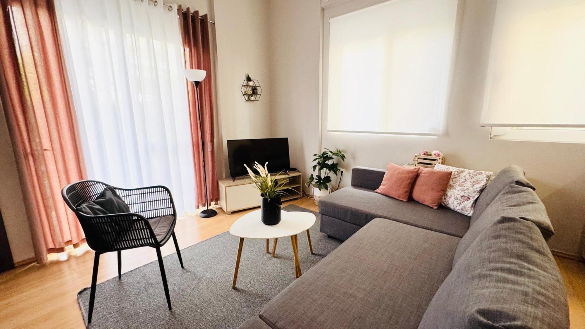 אתונה Elegant Glyfada Apartment-Private Garden-Near Metro מראה חיצוני תמונה