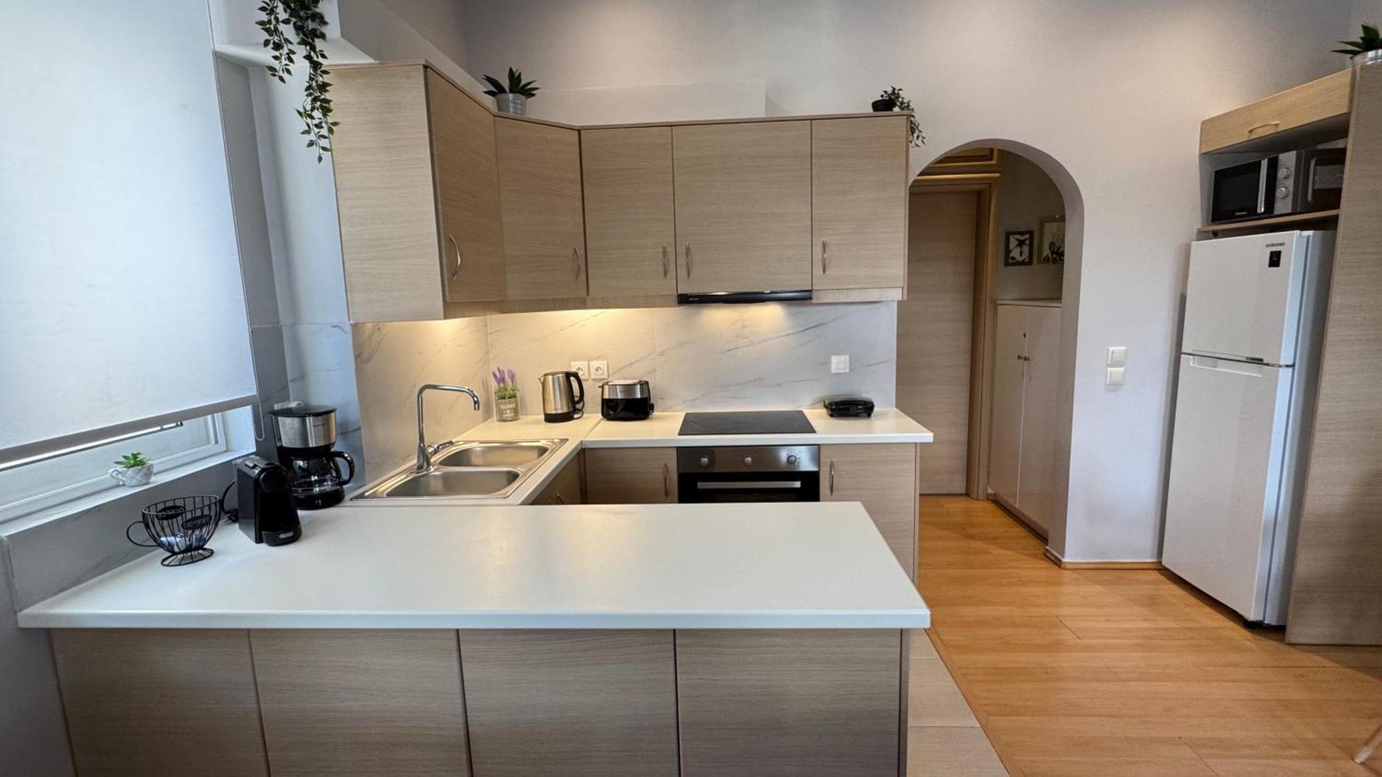 אתונה Elegant Glyfada Apartment-Private Garden-Near Metro מראה חיצוני תמונה